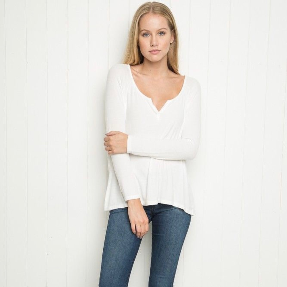 brandy melville white ribbed v-neck flowy long sleeve